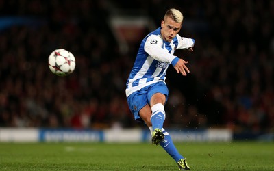 艾尚体育动态-于帕梅卡诺已成拜仁后防核心