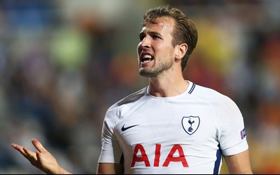 艾尚体育热评-佩德里这传球穿透人墙